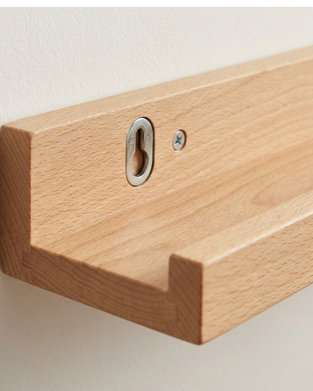 Zumbo Solid Beech Picture Ledge Front Lip Natural 55 cm - Detail view